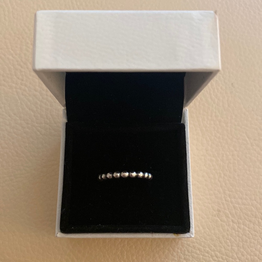 Pandora silver ring